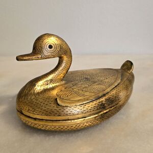Vintage Burmese Lacquered Gold Black Duck Trinket Box